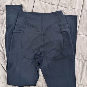 Gymshark Black High-Waist Leggings with Side Pockets